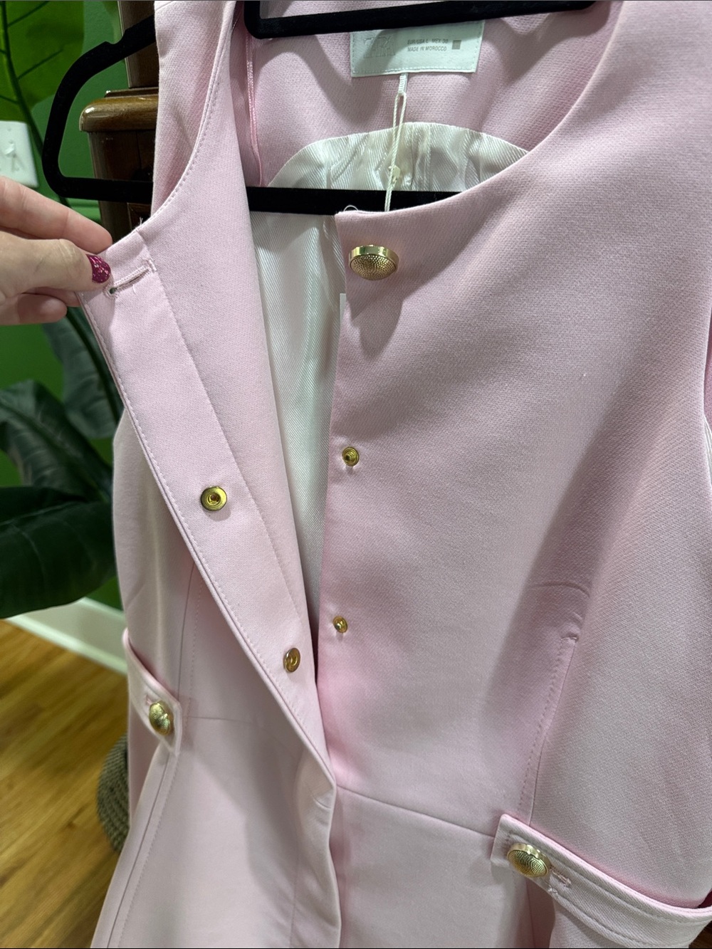 Dress Subcategory Identification - Picture 3 of 6